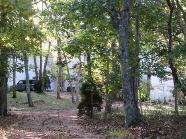 32 Devonshire Lane, Amagansett, NY 11930