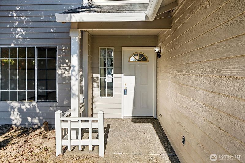 3rd image of 26338 127th Avenue SE