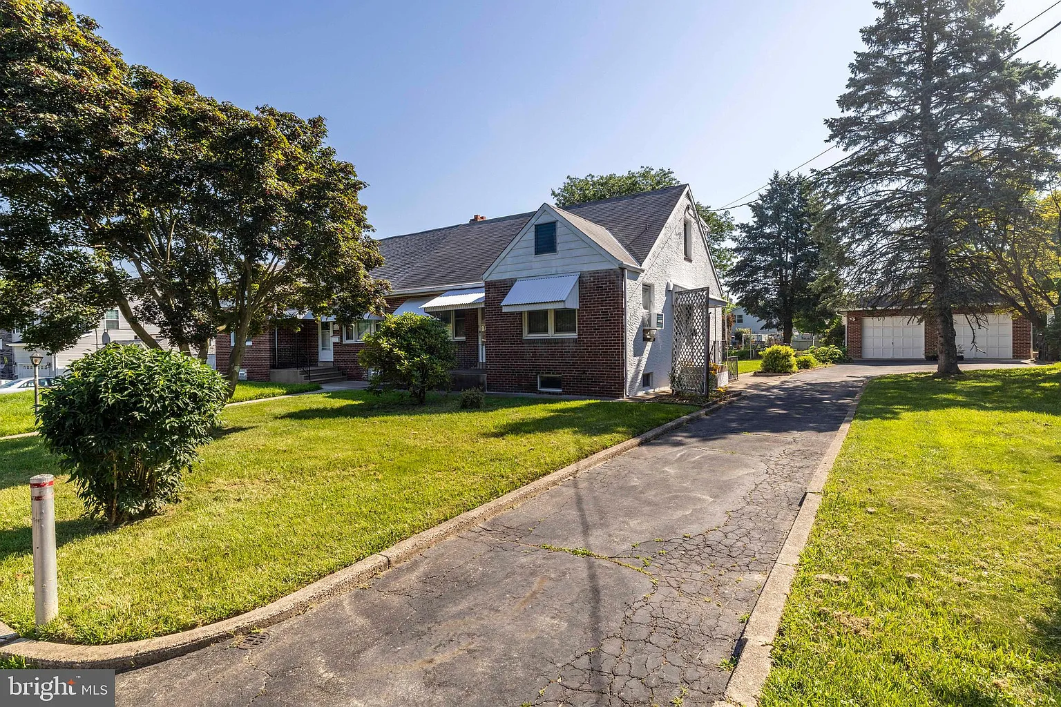 1119 Cedar Ave photo 1