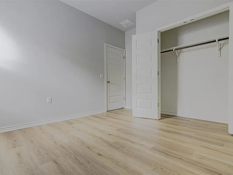 1311 Hazelton Cv — Photo 18