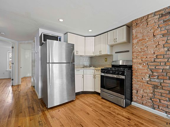 5th image of 515 Lafayette Ave #A