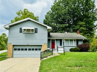 9171 Broadway St, Westmoreland City, PA 15692