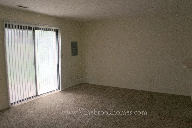 2506 Spring Valley Pike — Photo 3