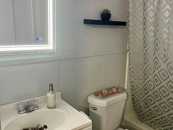 5th image of 1904 San Gabriel St APT 102