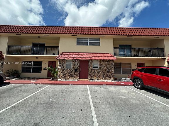 2nd image of 6631 SW 41st Pl #43