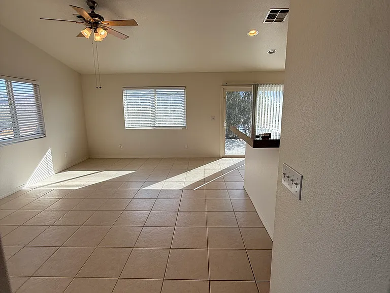 62221 Crestview Dr — Photo 11