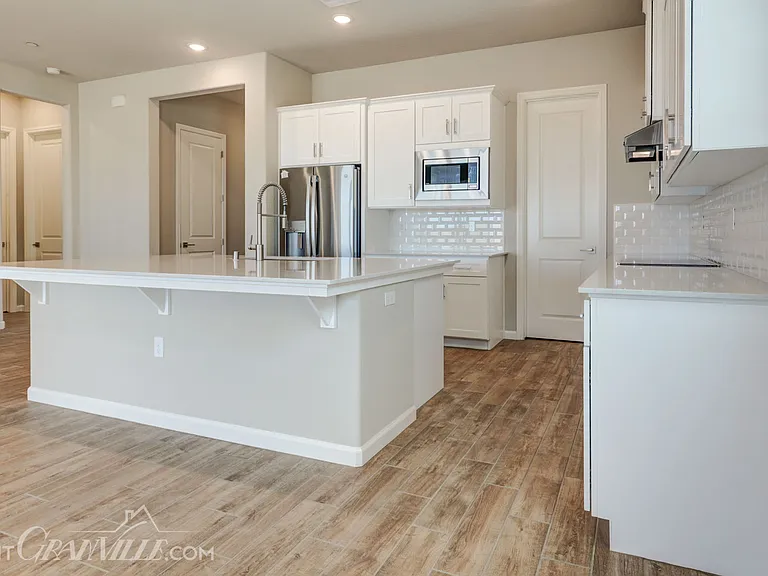 2448 N Harken Way — Photo 2