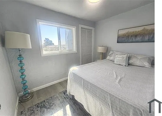 2 bed, 800 sqft, $2,700 — Photo 4