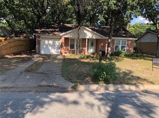 712 Lynda Dr, River Oaks, TX 76114