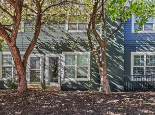 4158 Roanoke Rd, Kansas City, MO 64111