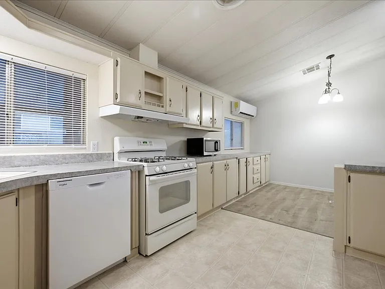 6124 W Tucson Estates Pkwy — Photo 11
