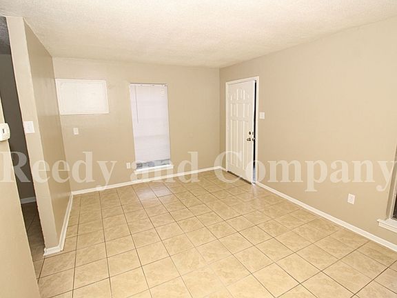 5th image of 4557 Spring Valley Dr