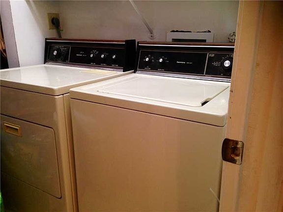4th image of 10315 NW 24th Pl APT 206