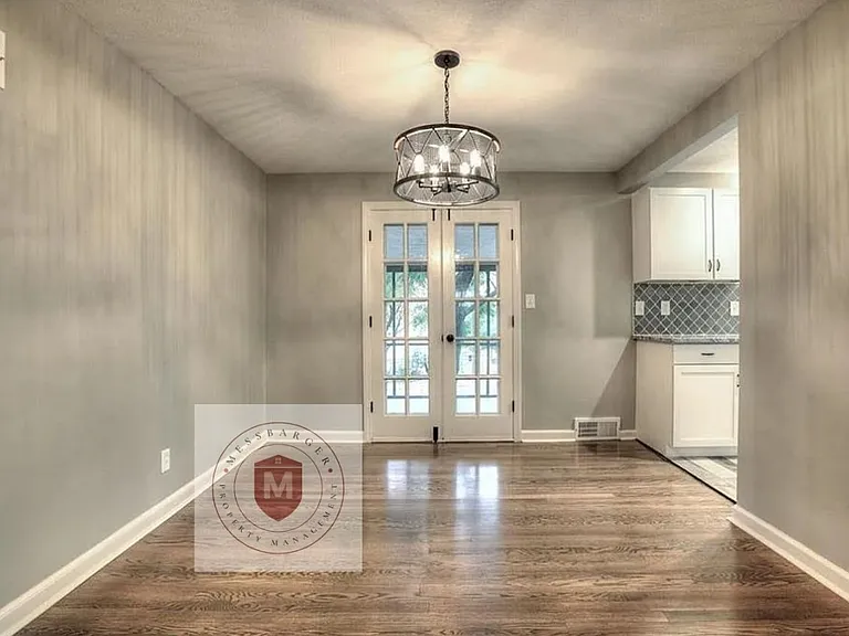2501 W 75th Pl — Photo 7