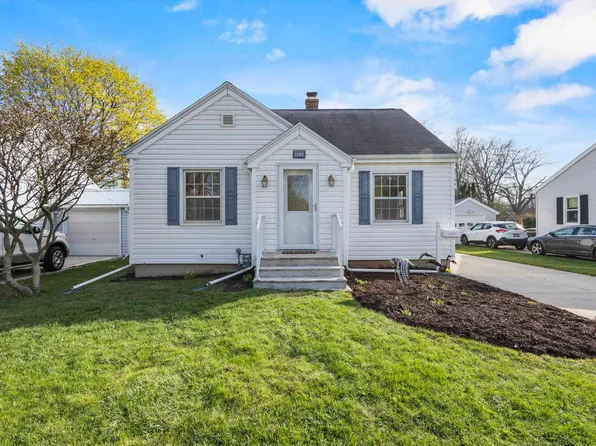 1260 McCormick St, Green Bay, WI 54301