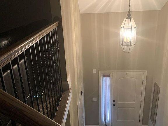 5th image of 2000 Leighton Dr
