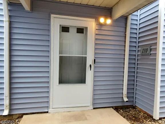 3rd image of 110 Almond Dr #110
