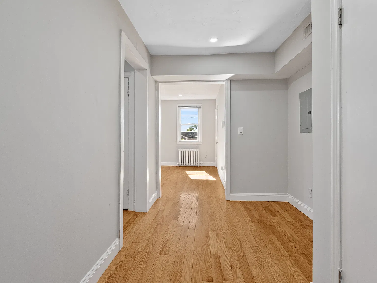 2 bed, 800 sqft, $1,495 — Photo 3