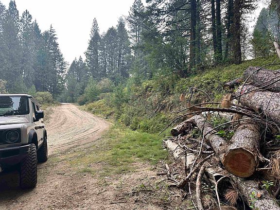 3rd image of 515 Collier View Rd