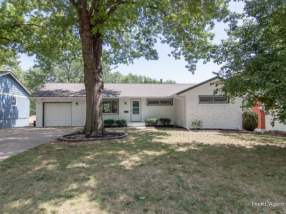 1st image of 10219 Forest Ave