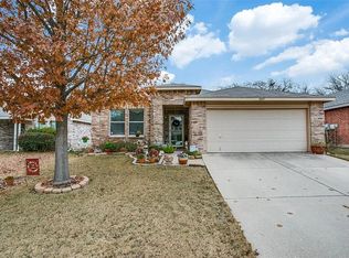 2045 Shawnee Trl, Justin, TX 76247