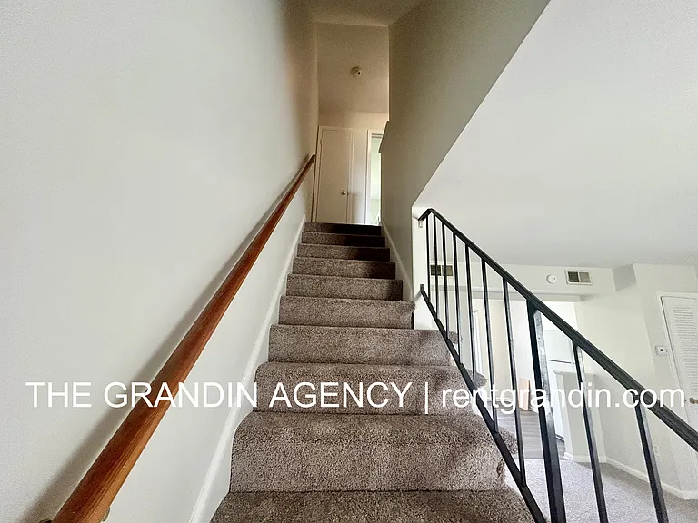 2153 Mulberry St — Photo 9