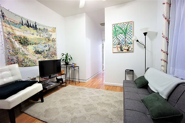 Rented by Compass | media 14