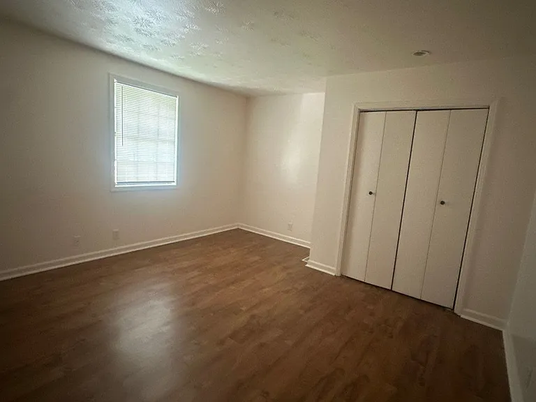 Evergreen Townhomes — Photo 10