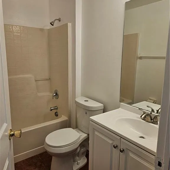2511 Sunniland Blvd — Photo 11