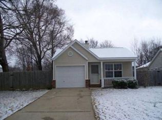 401 SE G St, Bentonville, AR 72712
