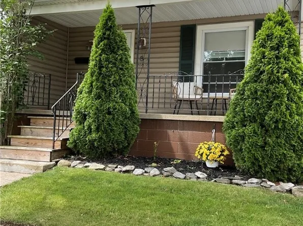 8 Newell Ave, Lancaster, NY 14086