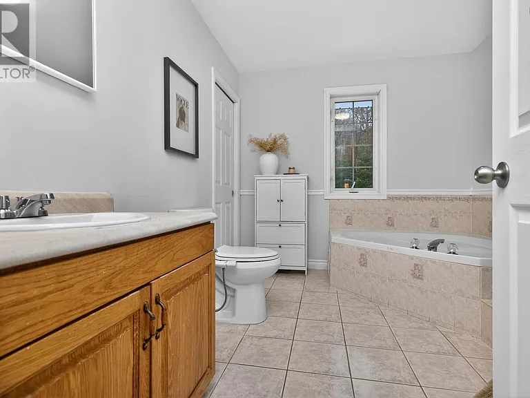 38 Charles Meade Dr — Photo 13