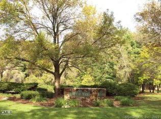 38 Country Walk #38, Shelton, CT 06484