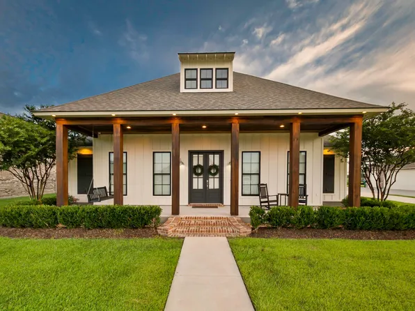 2121 Silverstone Ave, Port Allen, LA 70767