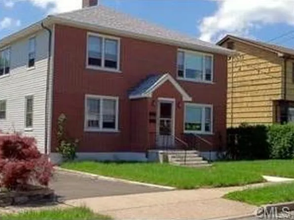 69 Garden Dr, Bridgeport, CT 06606