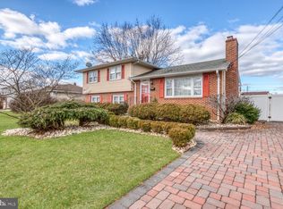14 Ann Marie Dr, Hamilton, NJ 08610