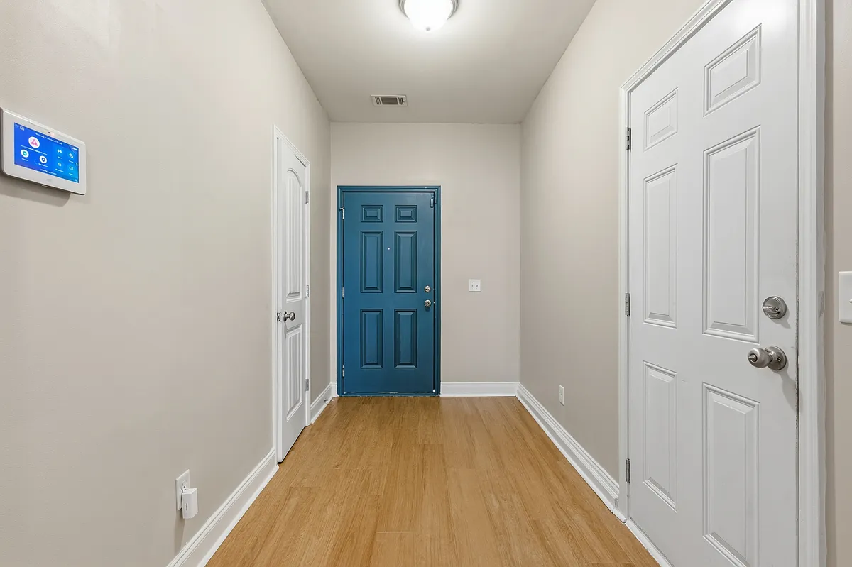 Building Photo - 240 Canyon Oak Loop #1