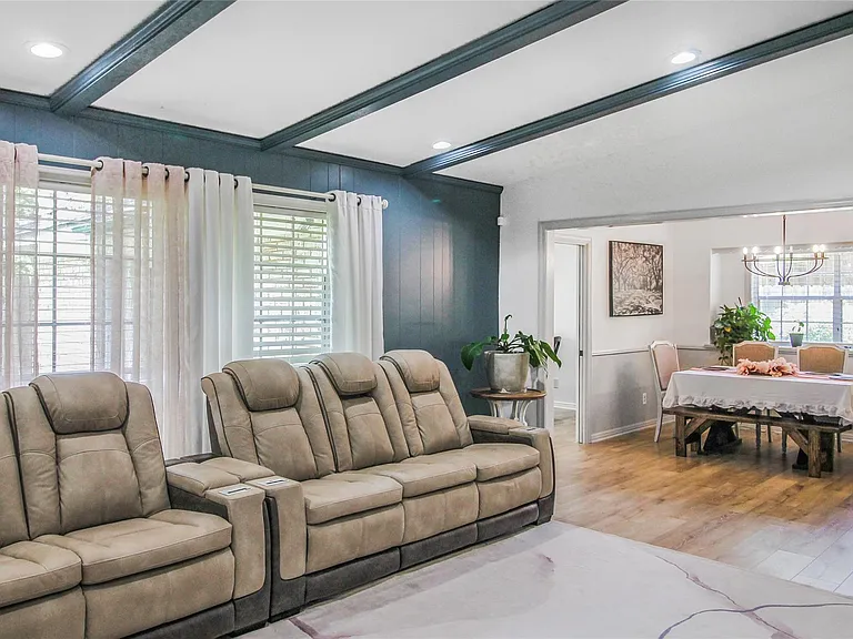 536 Oak Dr — Photo 7