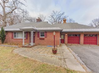 413 Feura Bush Rd, Glenmont, NY 12077