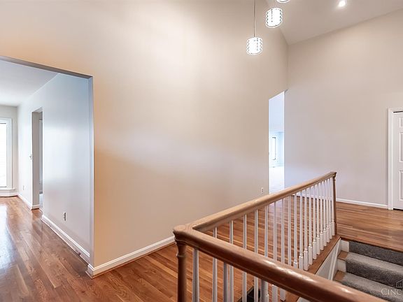 3rd image of 8511 New England Ct