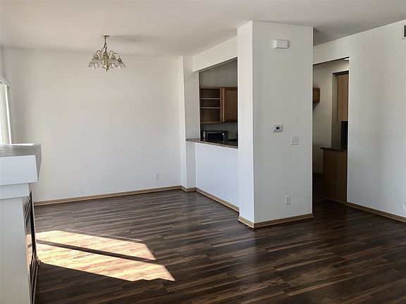 3rd image of 7433 Thomas Dr