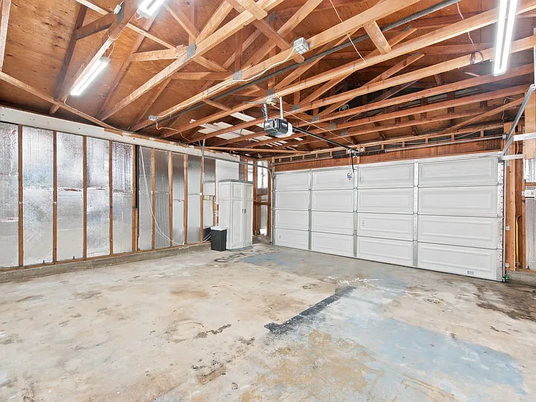 6440 Harvard St — Photo 27