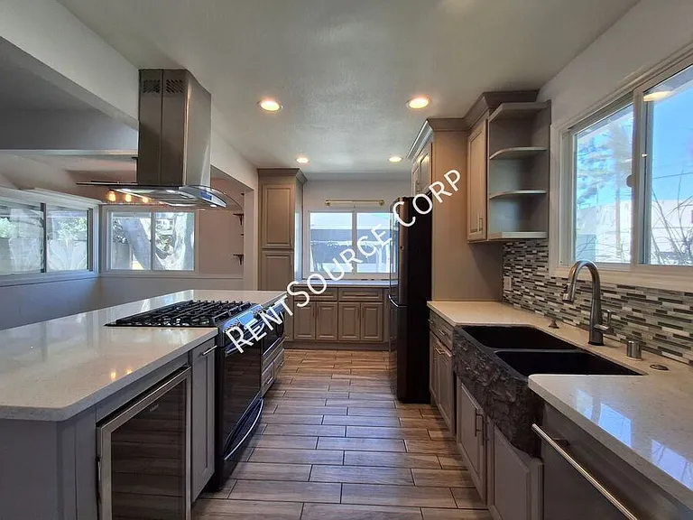 10059 McLennan Ave — Photo 10