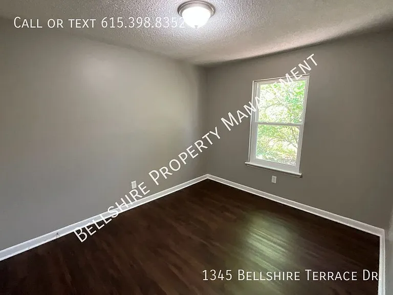1345 Bellshire Terrace Dr — Photo 5