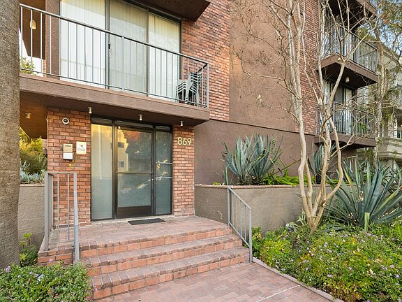 2nd image of 869 S Wooster St APT 309