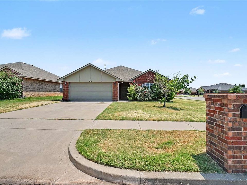 1st image of 4824 SW Waterstone Pl