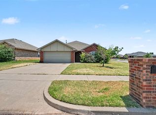 4824 SW Waterstone Pl, Lawton, OK 73505