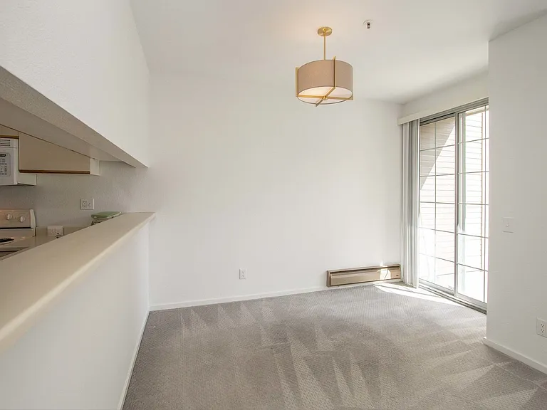 2060 Sutter St #205 — Photo 10