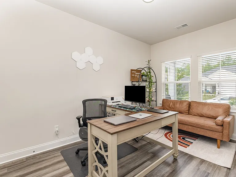 1063 Holland Ridge Way — Photo 16