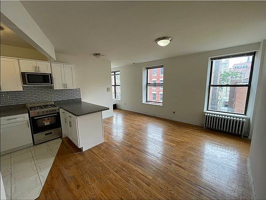 1st image of 310 W 95th St #8D